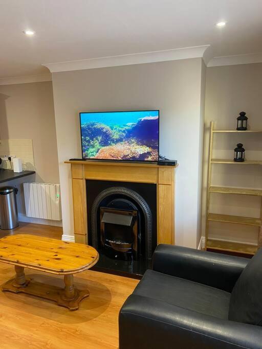 2 Bed Cosy Apartment In Heart Of Mullingar. Exterior photo